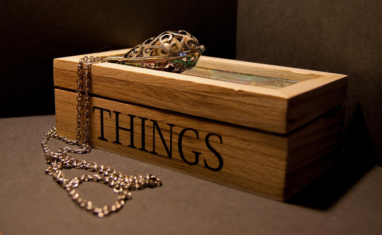 Boîte à bijoux en bois : un rangement élégant pour vos bijoux